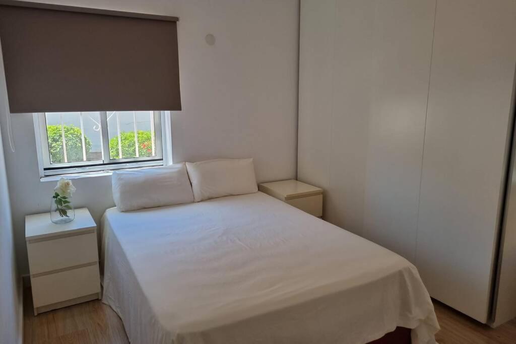 Apartamento A Un Paseo De La Playa Apartman Fuengirola Kültér fotó